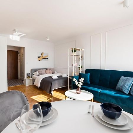 Apartamento Metro Dworzec Gdanski Elegant Studio Varsovia Exterior foto