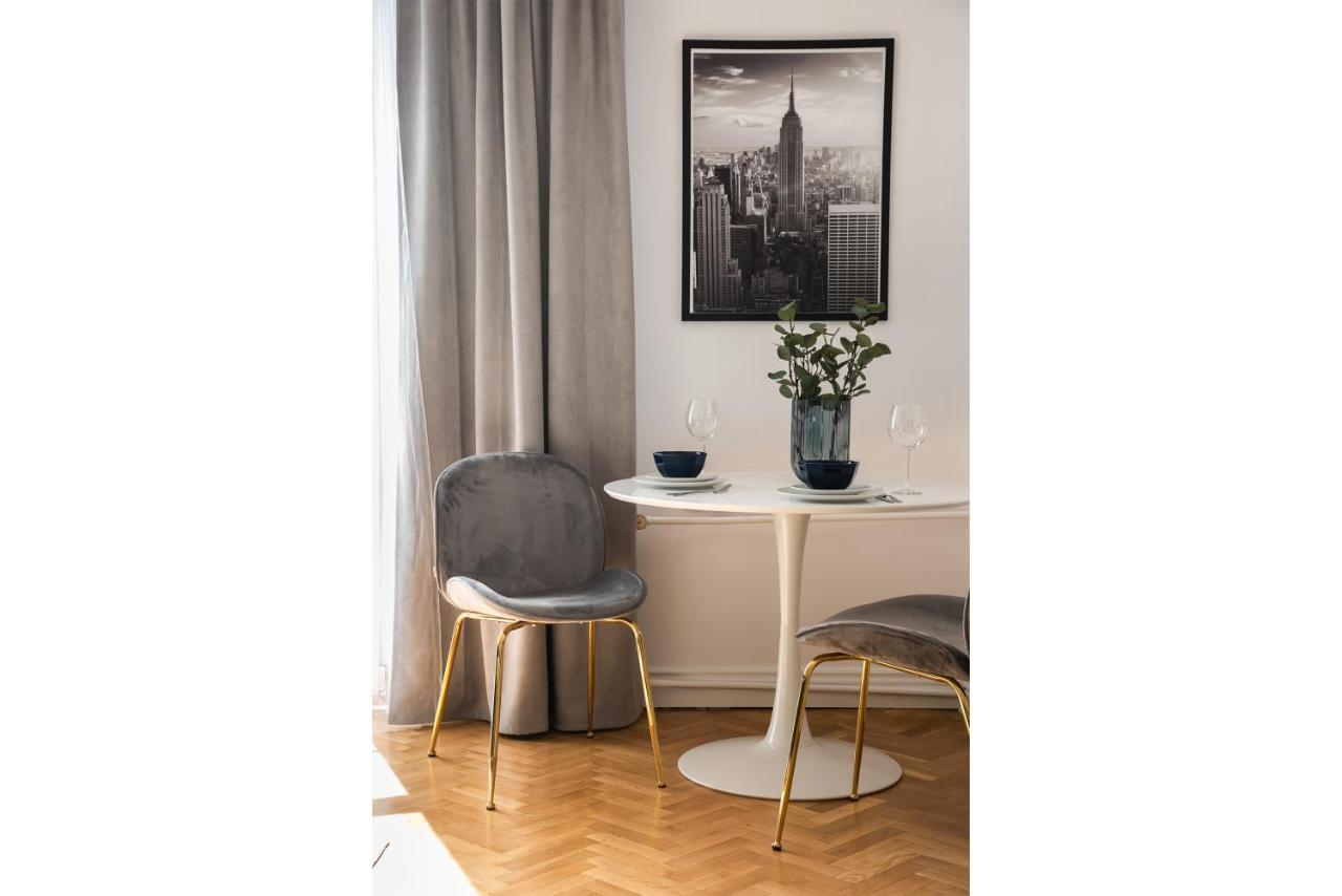 Apartamento Metro Dworzec Gdanski Elegant Studio Varsovia Exterior foto